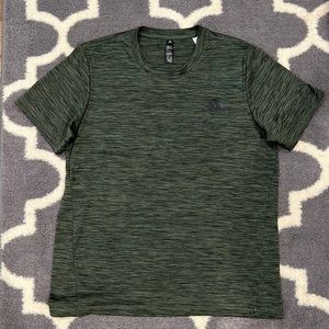 Like New!!  Adidas Athletic Top sz M .